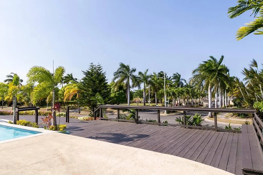 Villa Choose To Be Happy At The Palms, Richmond Estates - Three Bedrooms With Pool Banks
